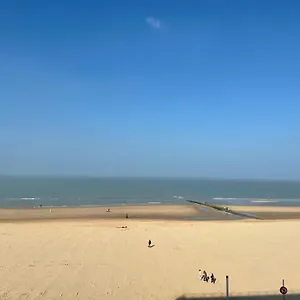 https://poire-et-table-oostende-2-marana.ostend-hotel.net